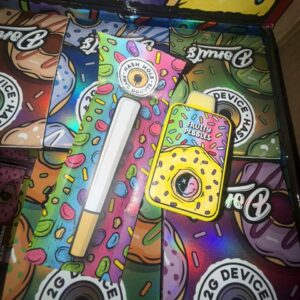 fryd donuts 2g disposable + hash hole